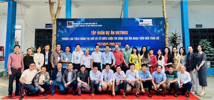 Lớp Học Piano Guitar Thanh Nhạc Tại Hà Đông